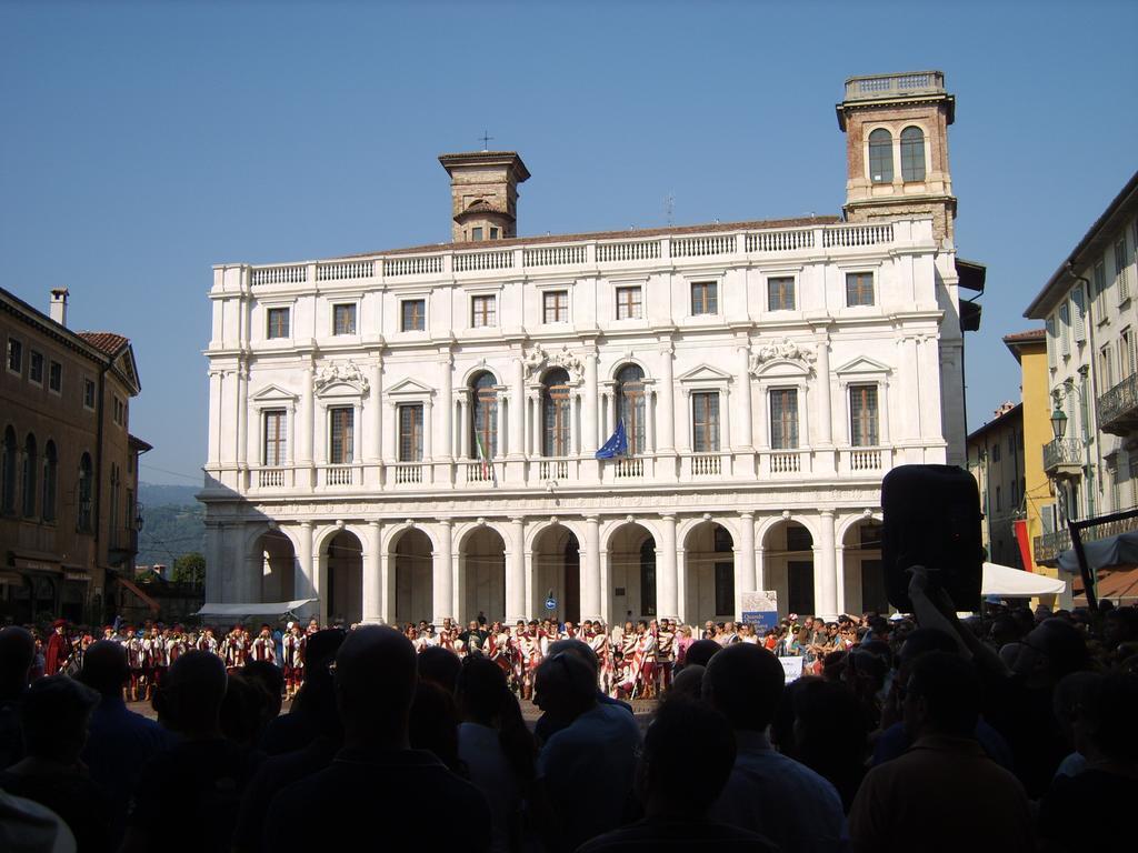 Il Teatro Villa แบร์กาโม ภายนอก รูปภาพ