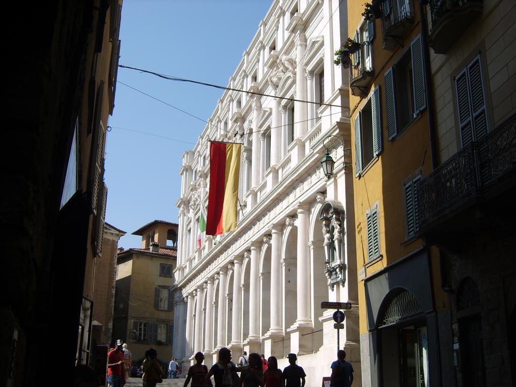 Il Teatro Villa แบร์กาโม ภายนอก รูปภาพ