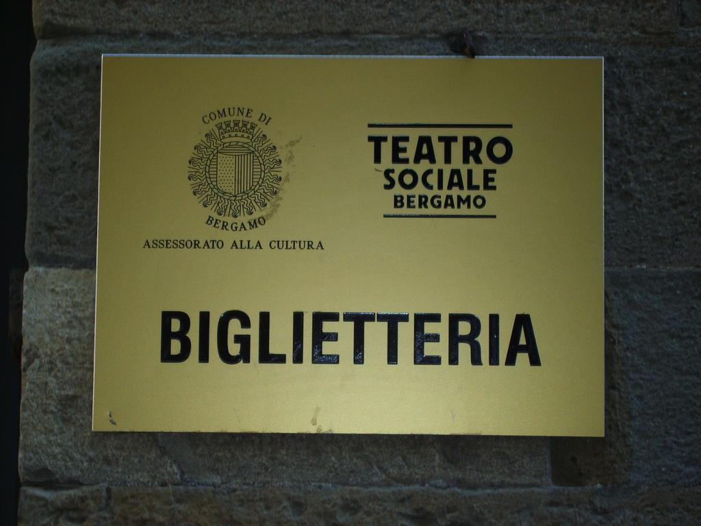 Il Teatro Villa แบร์กาโม ภายนอก รูปภาพ